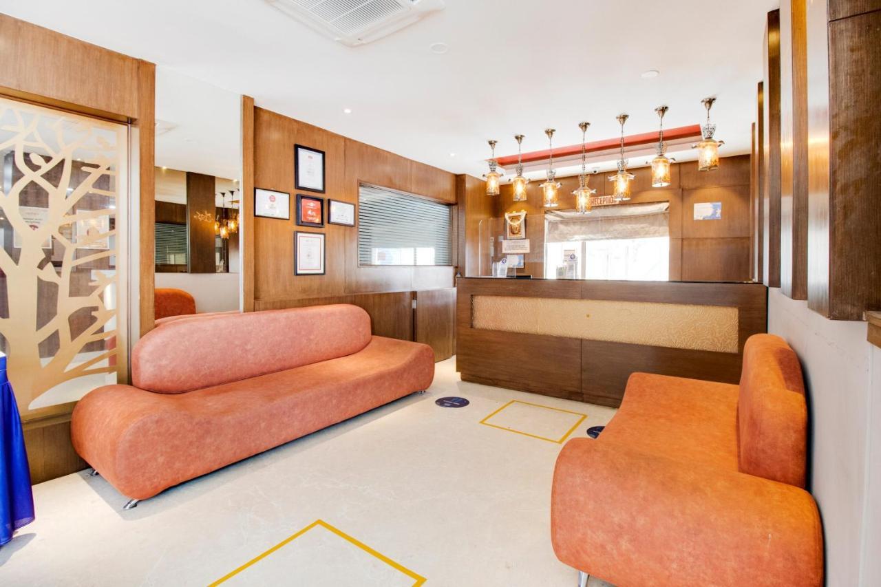 La Sara Hometel Bangalore Extérieur photo