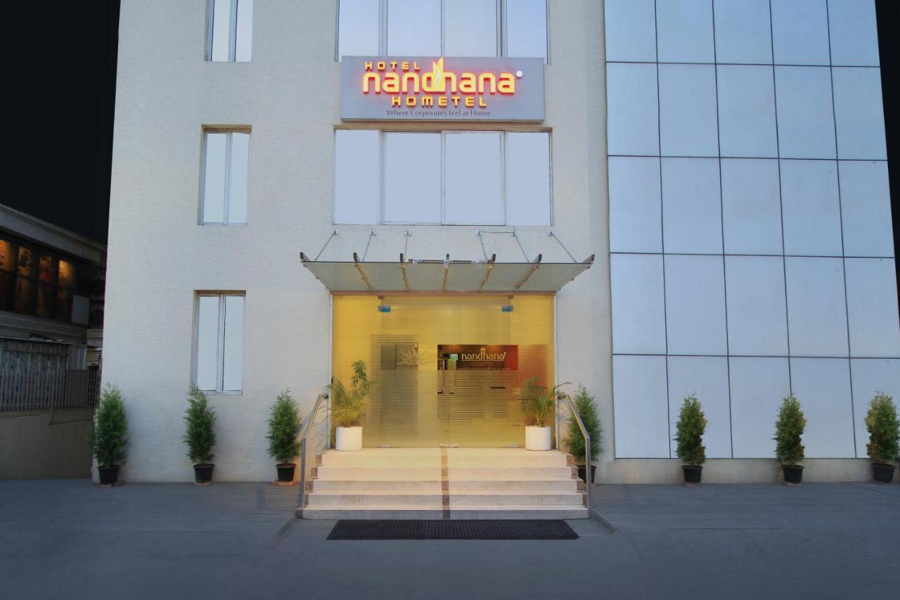 La Sara Hometel Bangalore Extérieur photo