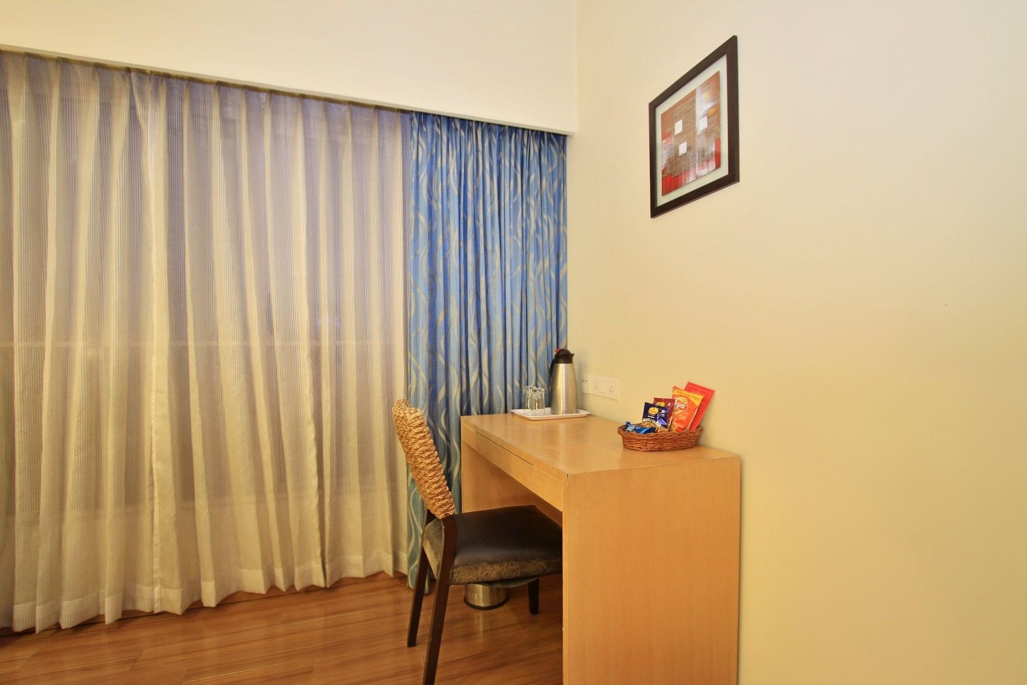 La Sara Hometel Bangalore Extérieur photo
