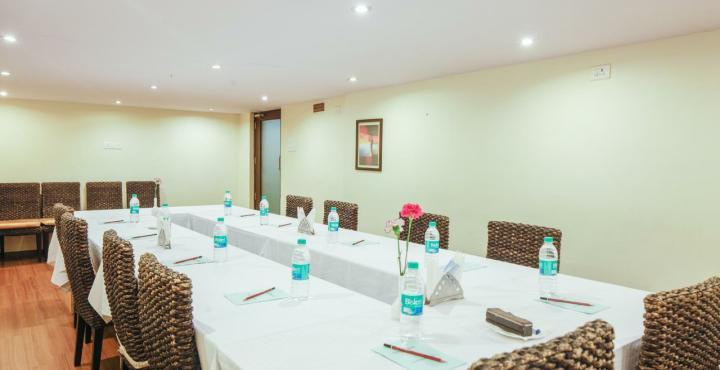 La Sara Hometel Bangalore Extérieur photo
