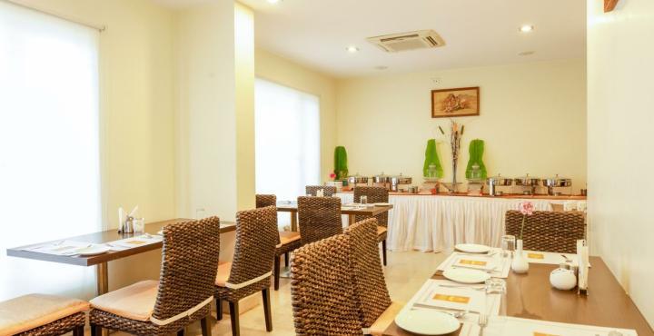 La Sara Hometel Bangalore Extérieur photo